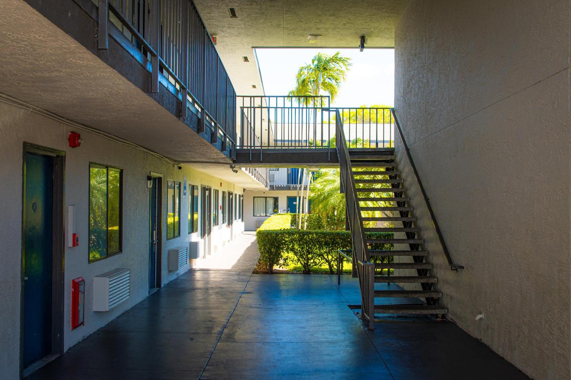 Motel 6-Lantana West Palm Beach, Fl Dış mekan fotoğraf